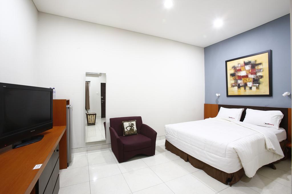Reddoorz @ Menteng Dżakarta Zewnętrze zdjęcie