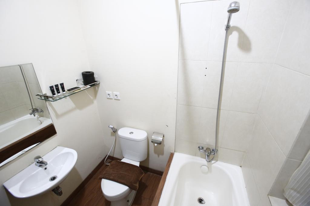 Reddoorz @ Menteng Dżakarta Zewnętrze zdjęcie