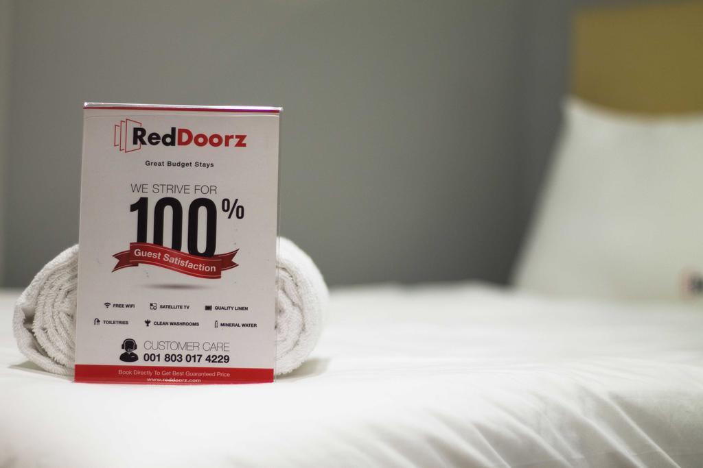 Reddoorz @ Menteng Dżakarta Zewnętrze zdjęcie